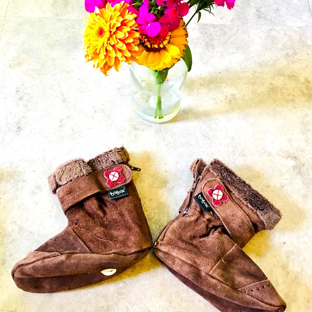 Bobux booties sz L new in package